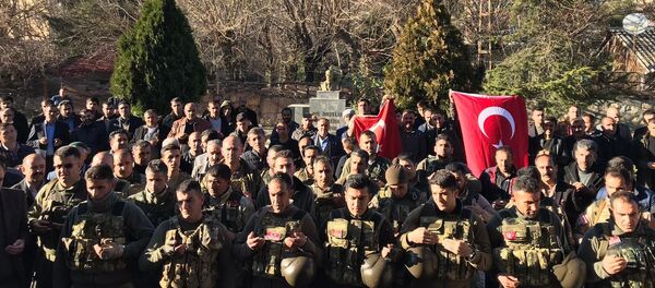 Korucular Afrin'e gitti - Sputnik Türkiye