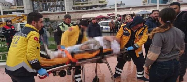 Taksim Meydanı'nda bir kişi kendini yaktı Taksim Meydanı'nda bir kişi kendini yaktı - Sputnik Türkiye