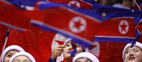Kuzey Koreli ponpon kızlar - Sputnik Türkiye