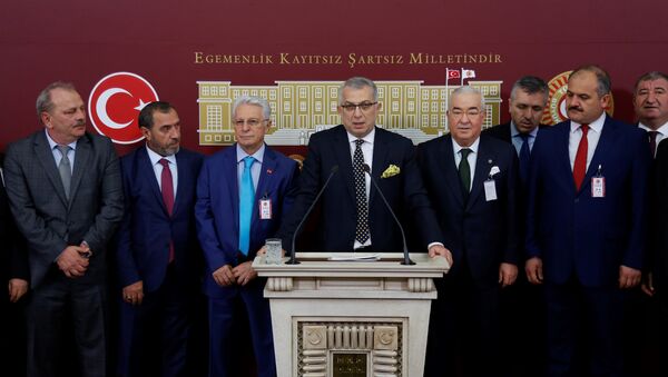 AK Partili Metin Külünk - Sputnik Türkiye