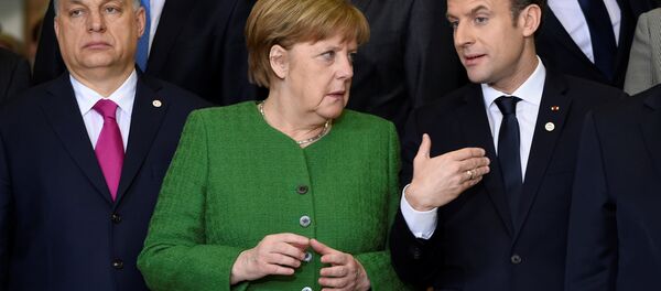 Orban Merkel Macron AB zirvesi Brüksel - Sputnik Türkiye
