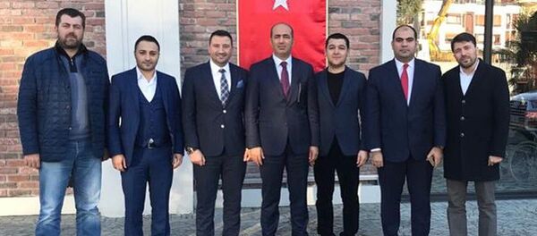 Dünya Beşten Büyüktür Derneği Dünya Beşten Büyüktür Derneği - Sputnik Türkiye