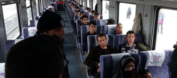 Doğu Ekspresi'nde 48 göçmen yakalandı - Sputnik Türkiye