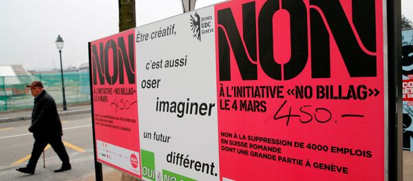 İsviçre'de Radyo ve Televizyon Vergisi’ni tamamen ortadan kaldırmayı amaçlayan 'No Billag' inisiyatifi afişi - Sputnik Türkiye