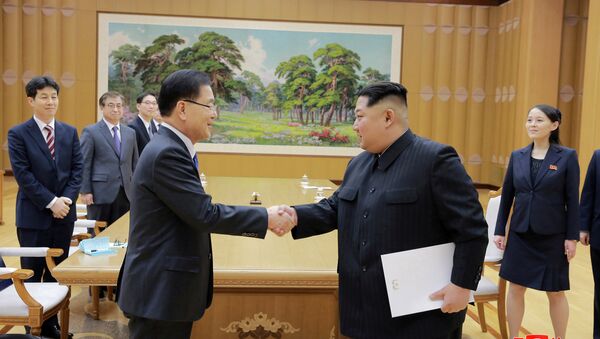 Heyet, Güney Kore Devlet Başkanı Moon-Jae-in'in yeni görüşmeler için Kim'i Güney'e davet ettiği mektubu da Kuzey Kore liderine teslim etti. KCNA'dan yapılan açıklamada  Kim'in mektup konusunda 'fikir teatisinde bulunduğu ve tatmin edici bir anlaşma yaptığı' belirtilerek bu konuda harekete geçilmesi talimatı verdiğini aktardı. Ancak talimatlar konusunda ayrıntı verilmedi. 1950-1953 savaşı sonrası barış anlaşması imzalamadıkları için hala teknik olarak savaşta sayılan Kuzey ve Güney Kore'nin liderleri 70 yılda sadece 2 kez bir araya gelmişti. - Sputnik Türkiye
