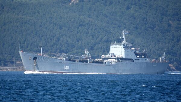 Suriye’ye giden Rus gemisi, Çanakkale Boğazı’ndan geçti - Sputnik Türkiye