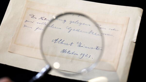 Einstein'in 22 yaşındaki Elisabetta Piccini'ye yazdığı not - Sputnik Türkiye