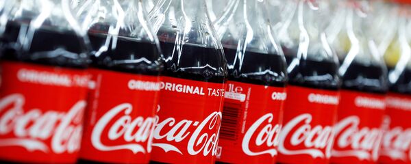 Coca-Cola, Carrefour Hypermarket, Montreuil, Paris yakınları, 2018 - Sputnik Türkiye