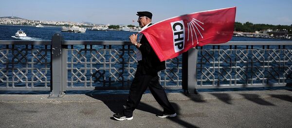 CHP mitingi İstanbul Eminönü 4 Haziran 2015 - Sputnik Türkiye