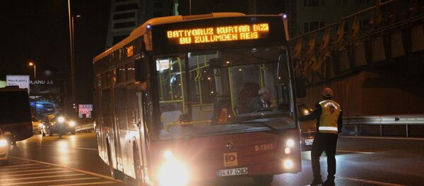 Özel halk otobüsleri cuma günü kontak kapatıyor: 'İstanbul halkından özür diliyoruz' - Sputnik Türkiye