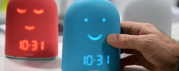 Elektrik tüketimi elektrik üretimini geçen Kosova'nın ihtiyacını Sırbistan'ın karşılamaması sonucu Avrupa Kıtası Elektrik Sistemi bozuldu. Frekans sapmasından etkilenen elektrikle çalışan saatler, 6 dakikalık rötar yapıyor. - Sputnik Türkiye