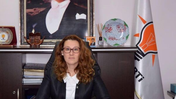 AK Parti Çanakkale İl Başkanı Yeşim Karadağ - Sputnik Türkiye