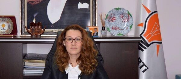 AK Parti Çanakkale İl Başkanı Yeşim Karadağ - Sputnik Türkiye