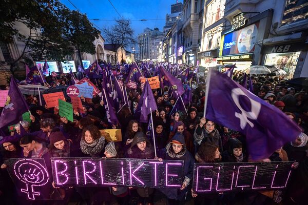Feminist Gece Yürüyüşü - 2019 - Sputnik Türkiye