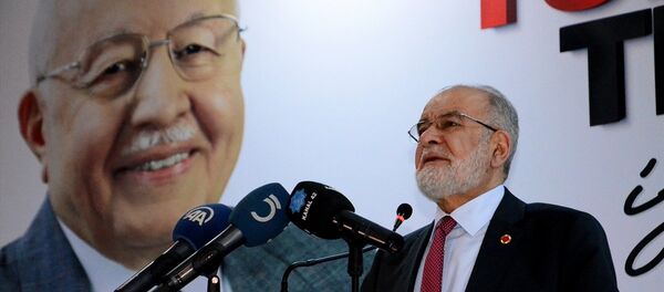 Saadet Partisi (SP) Genel Başkanı Temel Karamollaoğlu - Sputnik Türkiye