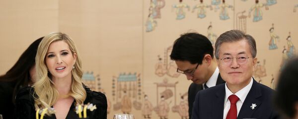 Ivanka Trump- Moon Jae-in - Sputnik Türkiye