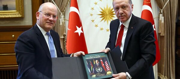 Cumhurbaşkanı Recep Tayyip Erdoğan, General Electric Üst Yöneticisi John Flannery’i Cumhurbaşkanlığı Külliyesi'nde kabul etti. - Sputnik Türkiye