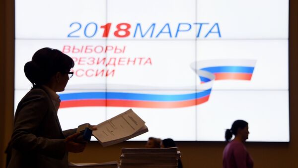 Signatures in support of Vladimir Putin as a candidate in the 2018 presidential election are submitted to Central Election Commission of Russian Federation - Sputnik Türkiye