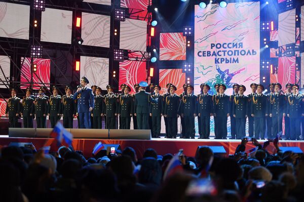 Moskova'da Kırım'ın Rusya'ya bağlanmasının yıldönümü nedeniyle düzenlenen konser - Sputnik Türkiye