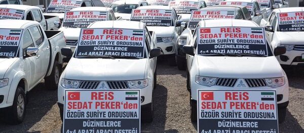 Sedat Peker, ÖSO, arazi aracı - Sputnik Türkiye