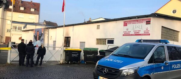 Almanya'da aynı gün içerisinde 3 camiye saldırı - Sputnik Türkiye