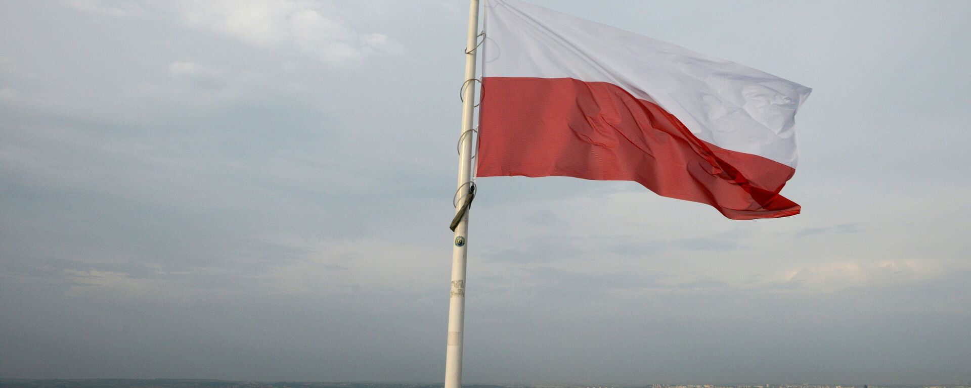 Polonya bayrağı - Sputnik Türkiye, 1920, 29.12.2023