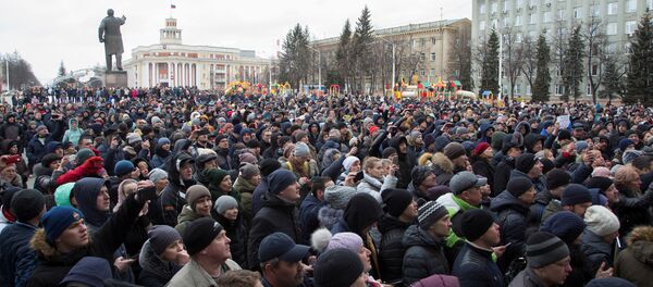 Kemerovo sakinleri, adalet için sokağa çıktı Kemerovo sakinleri, adalet için sokağa çıktı - Sputnik Türkiye