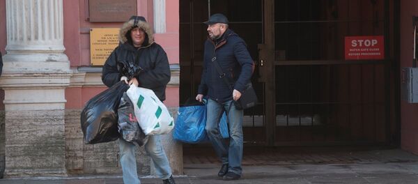 ABD'nin St. Petersburg'daki konsolosluğunda sınır dışı edilen diplomatlar - Sputnik Türkiye