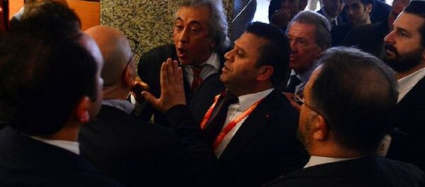 Galatasaray Mali Genel Kurulu'nda gerginlik - Sputnik Türkiye