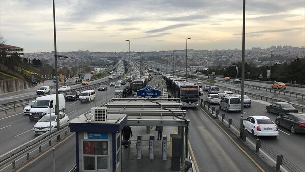 İstanbul metrobüs trafik - Sputnik Türkiye