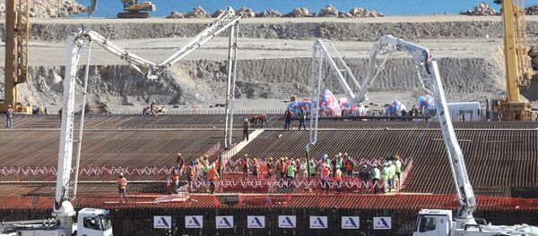 Akkuyu Nükleer Güç Santrali'nin temeli, Cumhurbaşkanı Erdoğan ve Rusya Devlet Başkanı Putin'in katıldığı törenle atıldı. - Sputnik Türkiye