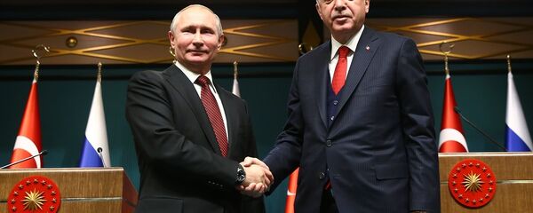 Cumhurbaşkanı Recep Tayyip Erdoğan, Cumhurbaşkanlığı Külliyesi'nde Rusya Devlet Başkanı Vladimir Putin ile baş başa ve heyetler arası görüşme geçekleştirdi Cumhurbaşkanı Recep Tayyip Erdoğan, Cumhurbaşkanlığı Külliyesi'nde Rusya Devlet Başkanı Vladimir Putin ile baş başa ve heyetler arası görüşme geçekleştirdi - Sputnik Türkiye