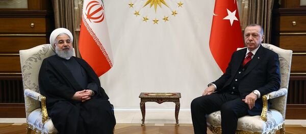 Cumhurbaşkanı Recep Tayyip Erdoğan ile İran Cumhurbaşkanı Hasan Ruhani, Cumhurbaşkanlığı Külliyesi'nde bir araya geldi. - Sputnik Türkiye