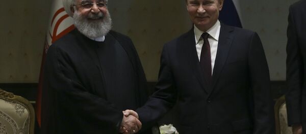 Rusya Devlet Başkanı Vladimir Putin, İran Cumhurbaşkanı Hasan Ruhani ile Cumhurbaşkanlığı Külliyesi’nde başbaşa görüştü. Rusya Devlet Başkanı Vladimir Putin, İran Cumhurbaşkanı Hasan Ruhani ile Cumhurbaşkanlığı Külliyesi’nde başbaşa görüştü. - Sputnik Türkiye