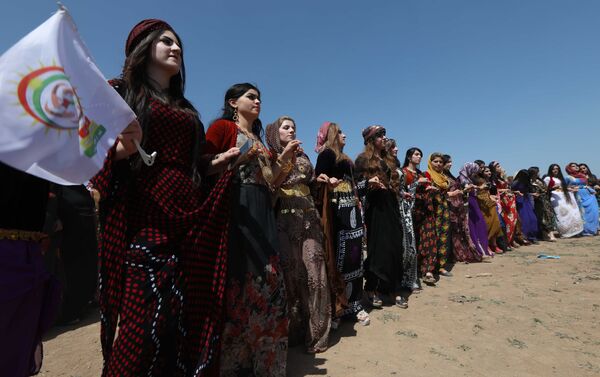 Irak’taki Kürt kültür festivalinden renkli kareler - Sputnik Türkiye