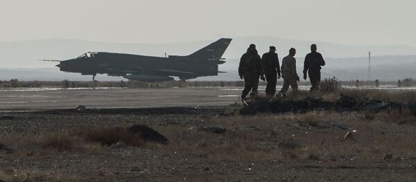 A Su-22 fighter jet at the Syrian Air Force base in Homs province - Sputnik Türkiye