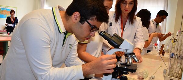 TÜBİTAK tarafından reddedilen Manisalı öğrencilere Harvard'dan davet - Sputnik Türkiye