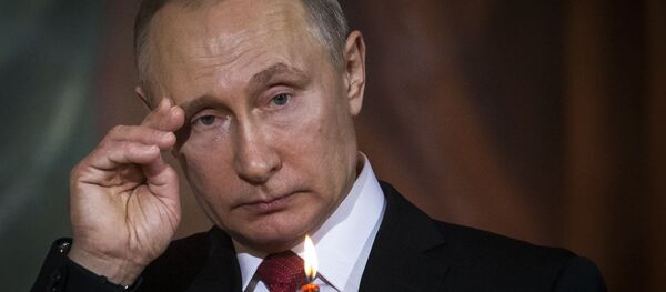 Vladimir Putin Moskova katedral Paskalya ayini Vladimir Putin Moskova katedral Paskalya ayini - Sputnik Türkiye