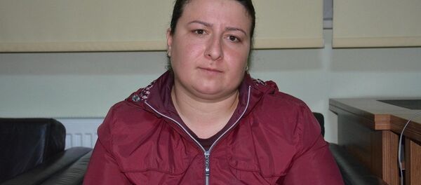 Polis memuru İlhan Özcan'ın eşi Gözde Özcan - Sputnik Türkiye