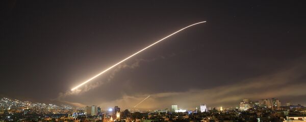 ABD, Suriye'ye saldırı başlattı. ABD, Suriye'ye saldırı başlattı. - Sputnik Türkiye