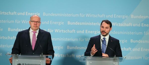 Alman Ekonomi ve Enerji Bakanı Peter Altmaier ve Enerji ve Tabii Kaynaklar Bakanı Berat Albayrak - Sputnik Türkiye