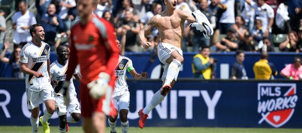 ABD'nin Los Angeles Galaxy ekibinde forma giyen Zlatan Ibrahimovic - Sputnik Türkiye
