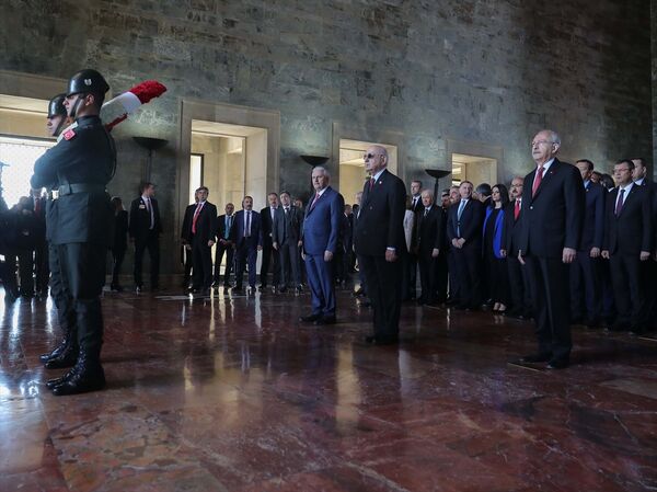 Devlet erkanı, 23 Nisan için Anıtkabir'i ziyaret etti - Sputnik Türkiye