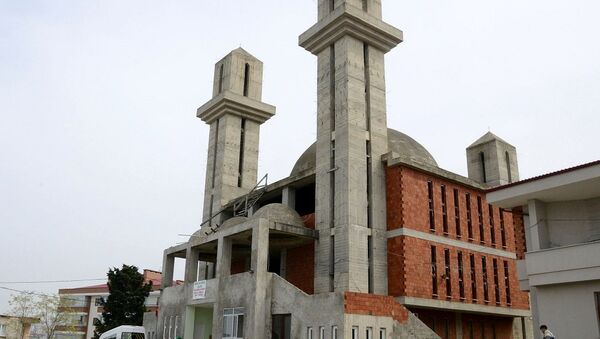 Kiliseye benzetildiği için bağış yapılmayan cami, 12 yıldır tamamlanamadı - Sputnik Türkiye