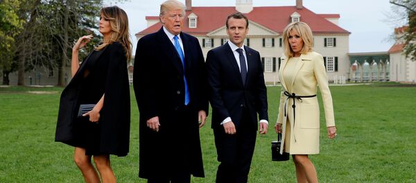 (Soldan sağa) Melania Trump, Donald Trump, Emmanuel Macron, Brigitte Macron, George Washington'ın Vernon Dağı Konutu'nda, Virginia, 23 Nisan 2018 - Sputnik Türkiye