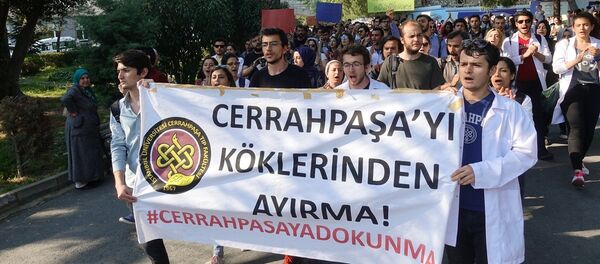 Cerrahpaşa Tıp Fakültesi öğrencileri eylem yaptı - Sputnik Türkiye
