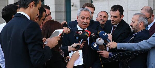 Bülent Arınç - Sputnik Türkiye