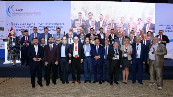 Antalya’da Türkiye-Rusya ilişkilerinin geleceği konferansı - Sputnik Türkiye