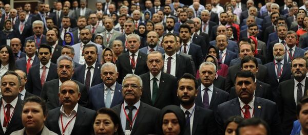 Cumhurbaşkanı ve AK Parti Genel Başkanı Recep Tayyip Erdoğan, partisinin genel merkezinde AK Parti Genişletilmiş İl Başkanları Toplantısı'na katıldı. - Sputnik Türkiye