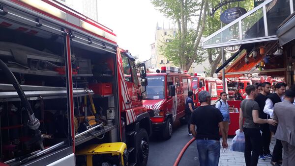 Sultanahmet'te otel yangını: 4 yaralı - Sputnik Türkiye